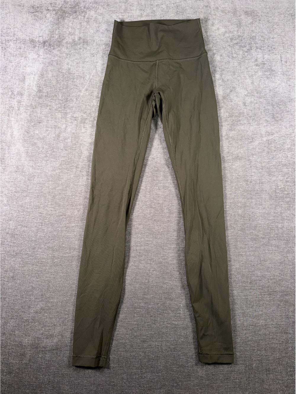 Lululemon Align High-Rise Dark Olive Green, Size 2